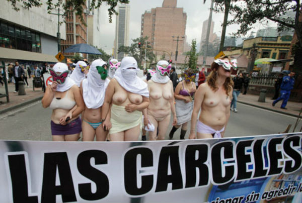 MUJERES DESNUDAS EN COLOMBIA mujeres desnudas en colombia: