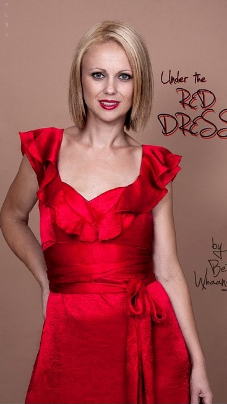 La dama del vestido rojo