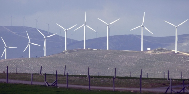 Australia acuerda una rebaja en el uso de energías renovables