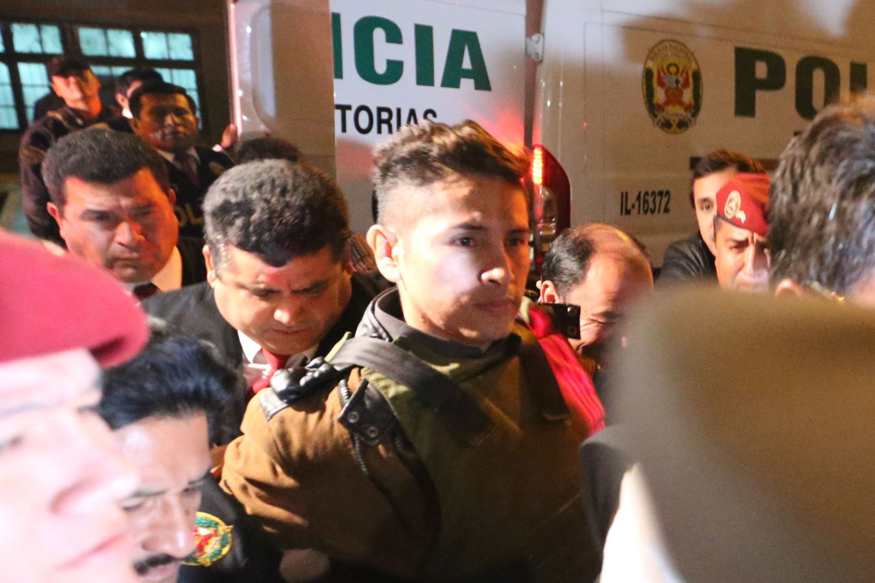 Gerald Oropeza ya se encuentra en la carceleta del Palacio de Justicia