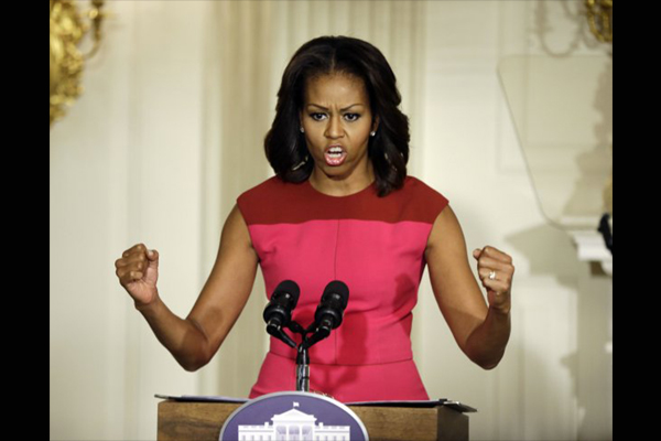 Michelle Obama anuncia medidas para prohibir publicidad de comida y bebidas basura en los colegios