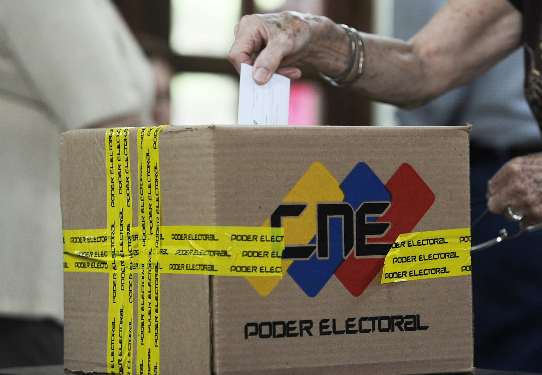 Venezuela: Extienden horario de votación