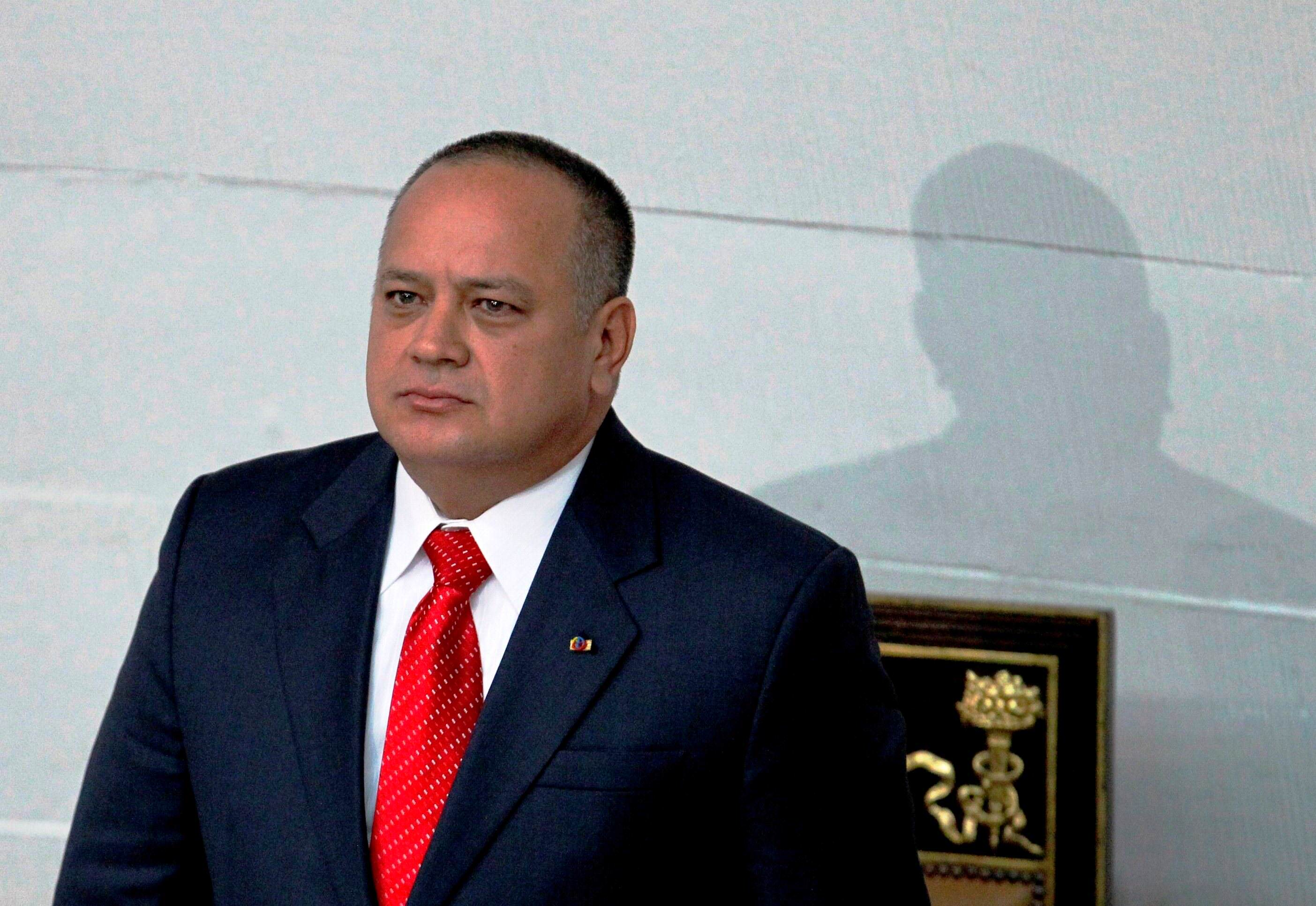 Diosdado Cabello denuncia que Leopoldo López pagó a exfical para exculparlo