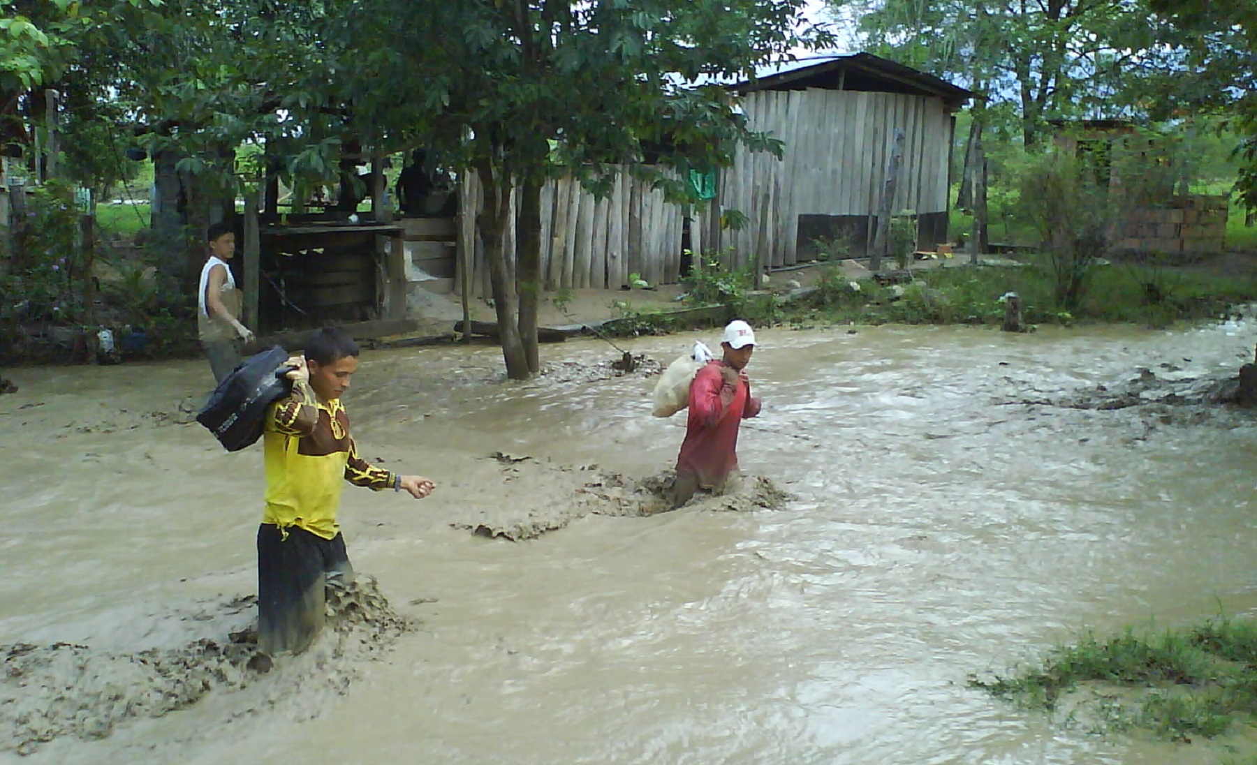 Declaran en emergencia a Lima Metropolitana y otras 13 regiones por El Niño