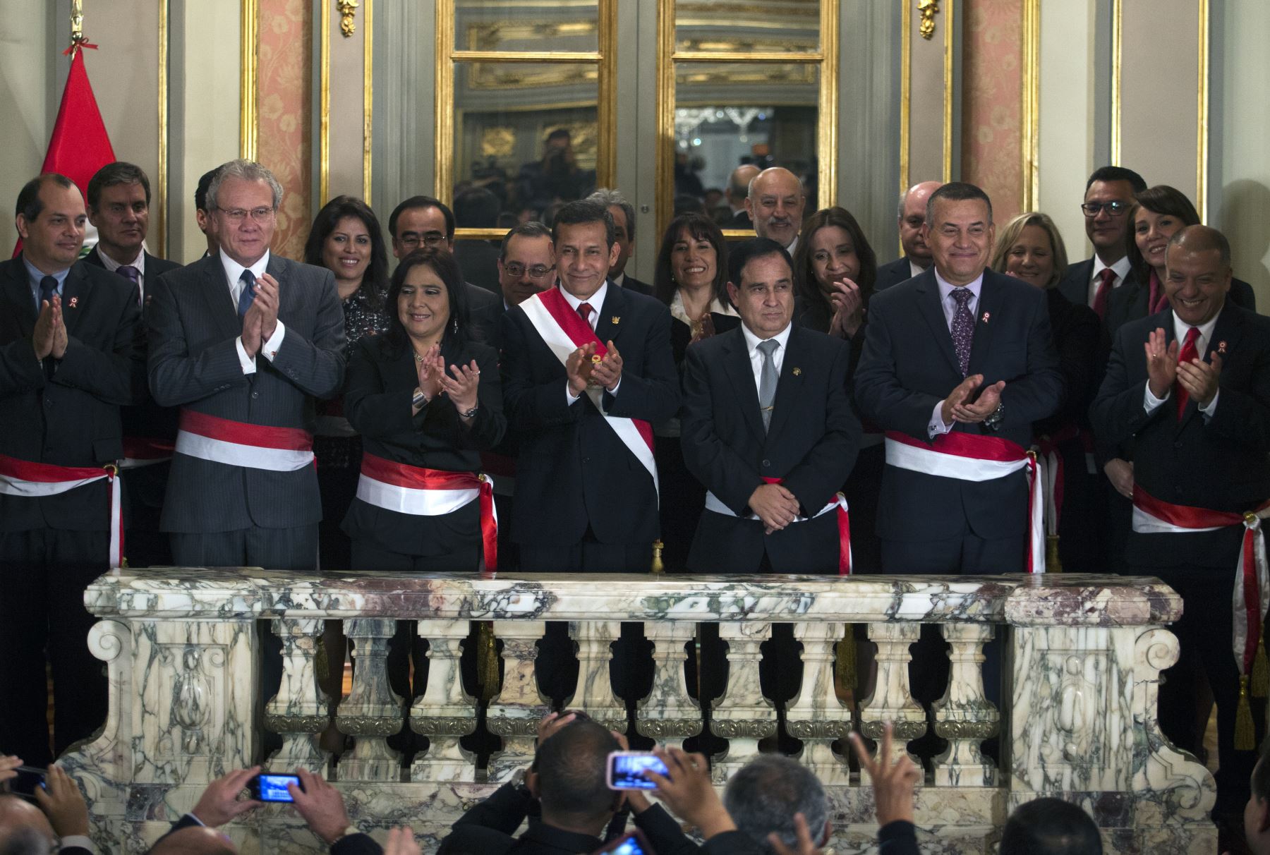 Gabinete Jara se presenta hoy ante el Congreso