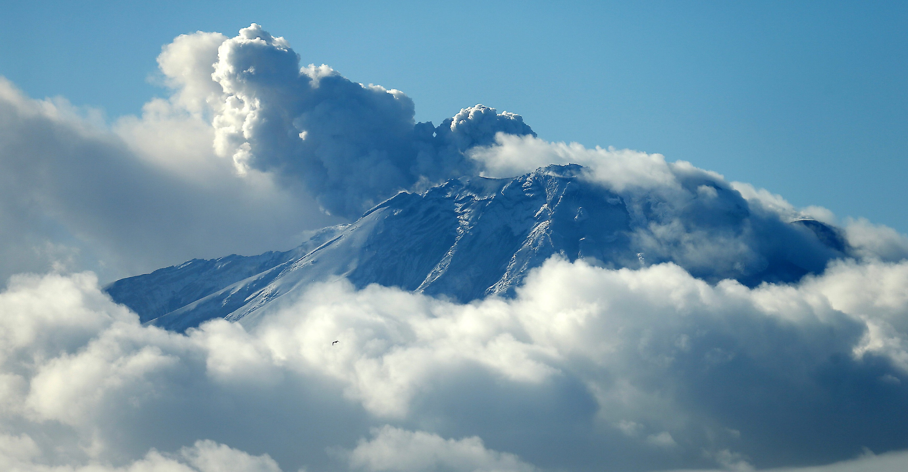 En Chile sigue la vigilancia al volcán Calbuco y no descartan una cuarta erupción