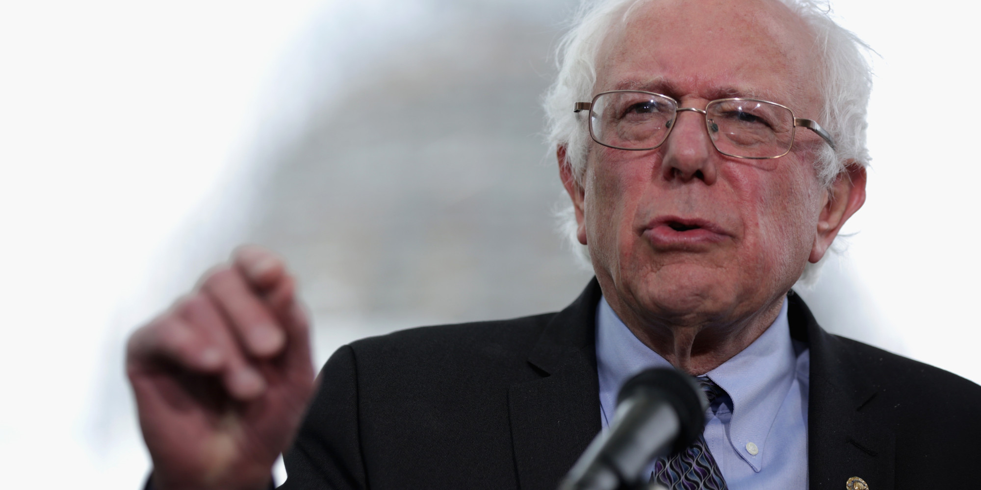 Bernie Sanders defiende reforma migratoria integral en Estados Unidos