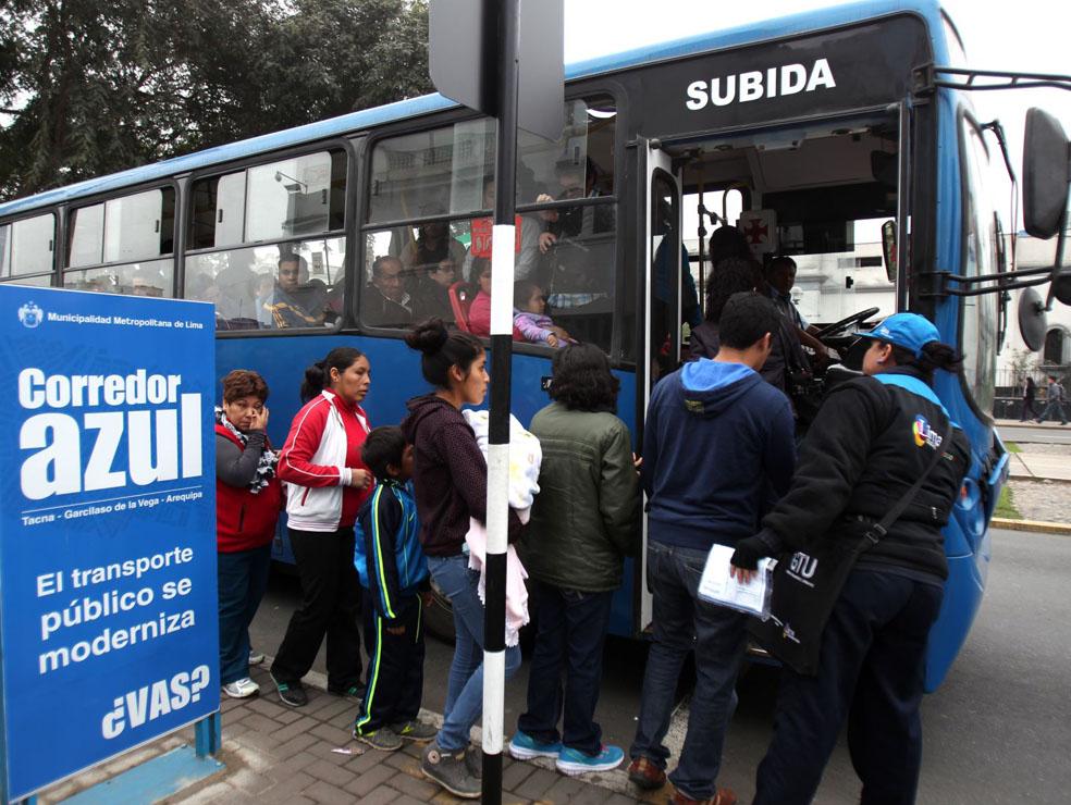 Universidad del Pacífico explica por qué se satura el Corredor Azul... para aprender.