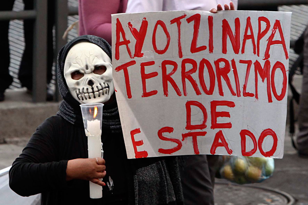 Ayotzinapa: Fiscalía anuncia el uso de drones para buscar a los 43 estudiantes