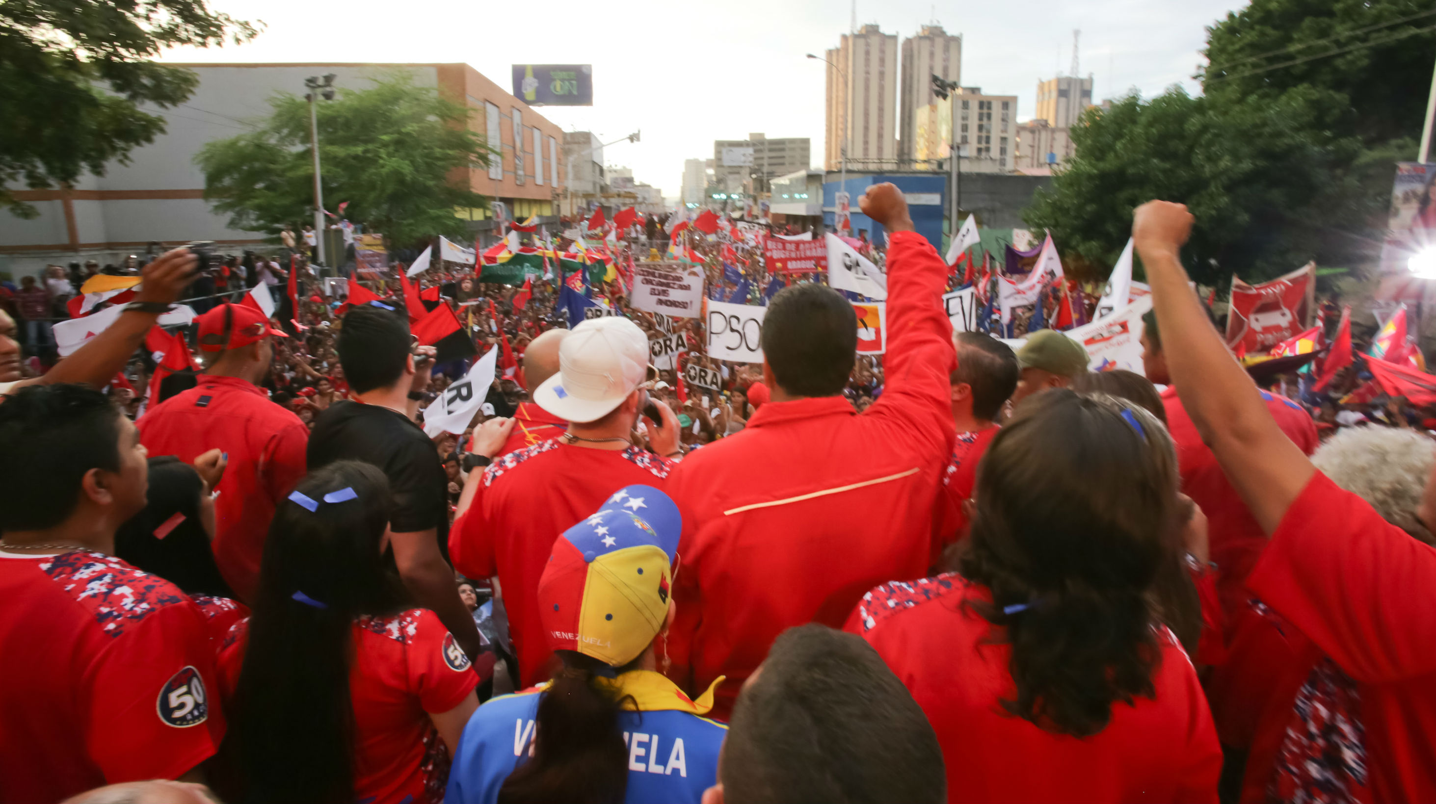 Maduro llama a los venezolanos a elegir entre el modelo de "patria bolivariana" o el "antipatria"