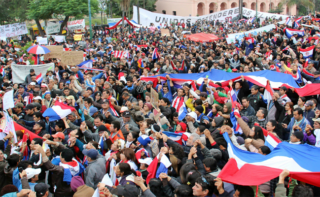 Paraguay: Aprueban ley en medio de protestas ante posible privatización de empresas