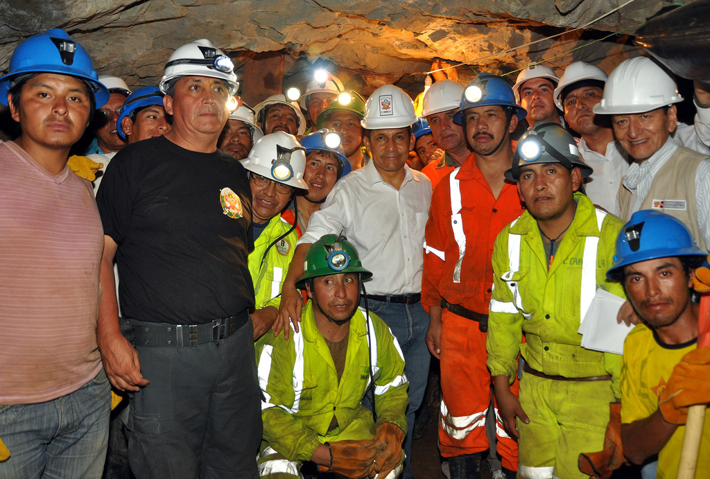 Entre vecinos: Las reformas mineras en Chile y Perú no pueden ser más distintas