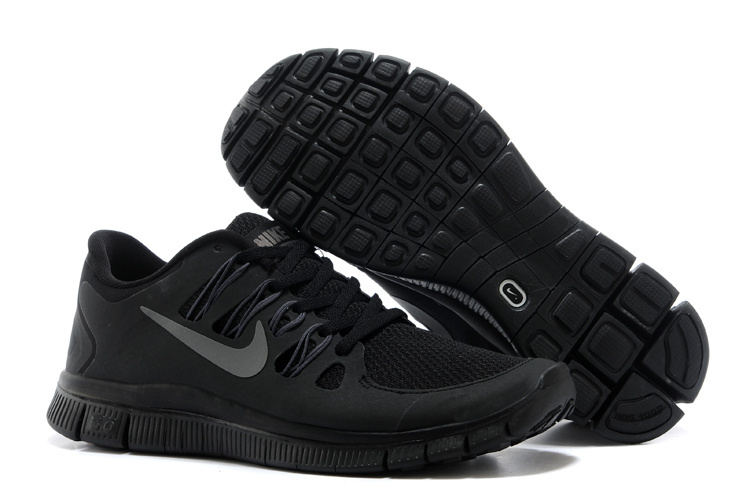 Ambiente lealtad Ser Noticia: Nike Free 5.0 Mens All Black Training Shoes www.freerunsplus.com