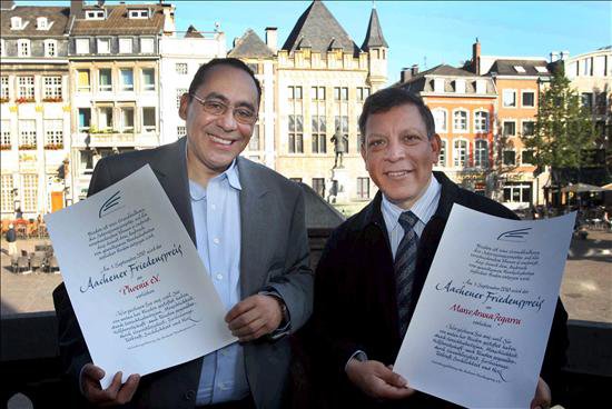 Marco Arana recibió el premio de la paz en Alemania