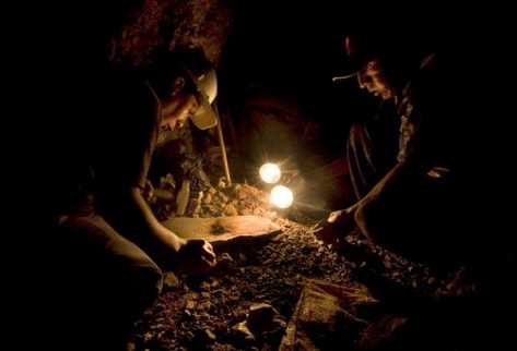 Los mineros artesanales chilenos reviven la quimera del oro