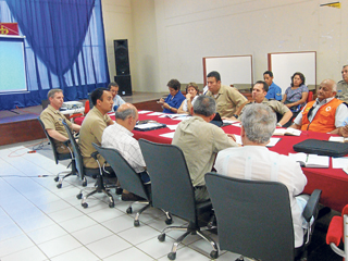 Coordinan el arribo del buque hospital Comfort