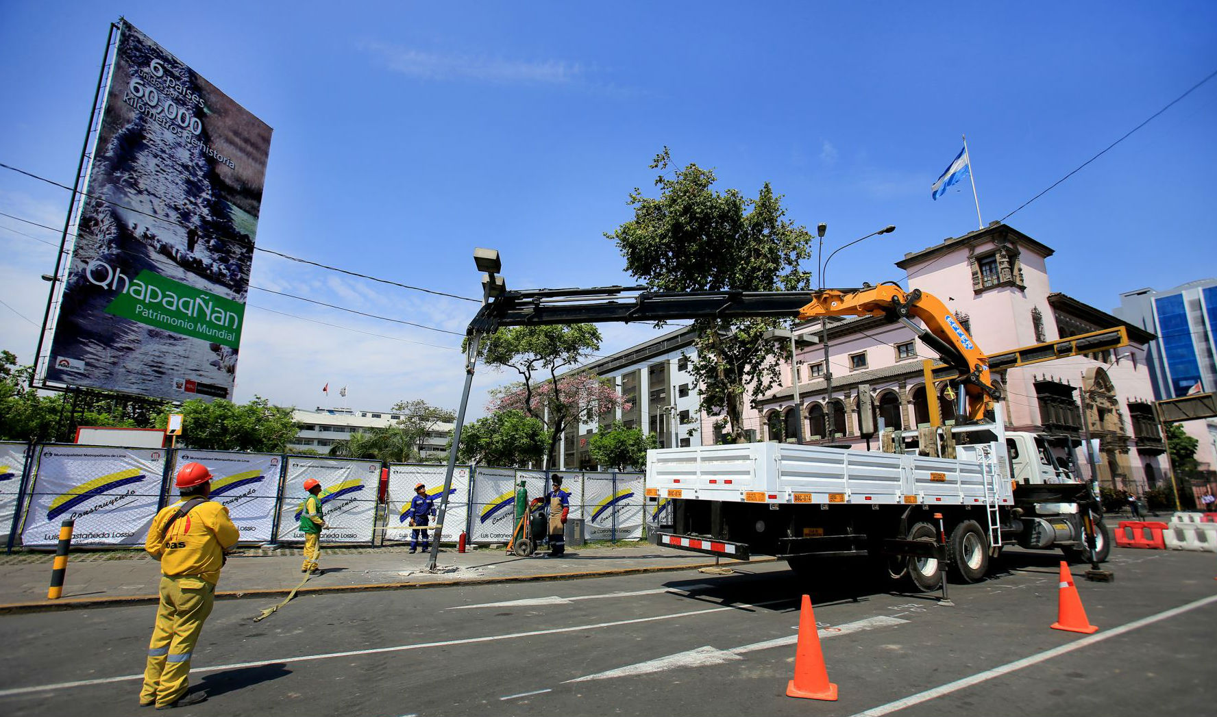 El bypass de la Avenida Arequipa, o las medias encima del zapato