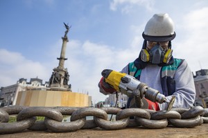 MML realiza mantenimiento de esculturas del Centro Histórico de Lima