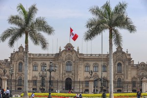 45 años de democracia cuesta abajo