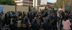 Apaga la televisión, apaga la radio y deja de votar por esta gente