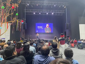 Así se vivió el multitudinario recital de “Masa” de César Vallejo en la Fil Lima 2023