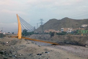 Y por fin el Puente Solidaridad comienza a hablar