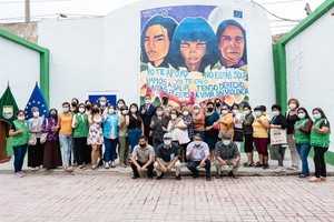 Unión Europea junto a la Municipalidad de El Agustino develan mural de la artista Estefanía Cox