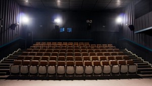 Después de dos años, reabre sus puertas la sala de cine Armando Robles Godoy del Ministerio de Cultura