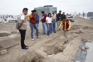 Ministerio de Cultura anuncia hallazgo de un entierro intacto de filiación Ychsma en la Huaca Pucllana