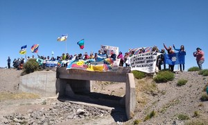 Asesinatos, detenciones, abusos y desalojos forzados, el lado B de la minería en América Latina