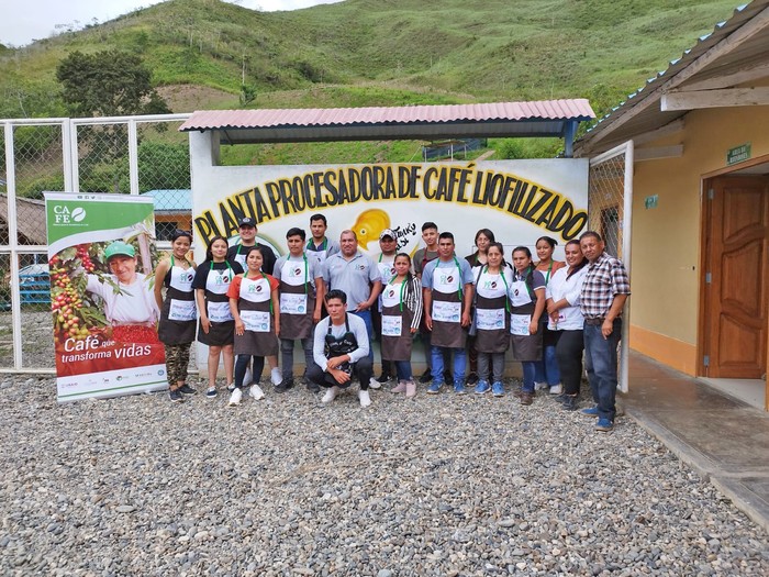 Alianza Café trains young coffee growers to add value to their products