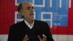 Eduardo Lores: “Luego de otros proyectos, surgió una voz femenina que tenía que ver con el personaje de la novela anterior”