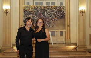 Inauguran exposición “Gris Acumulada” en el Gran Hotel Bolívar