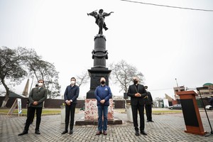 Municipalidad de Lima entrega esculturas restauradas del Cementerio El Ángel y de la Plaza Francia