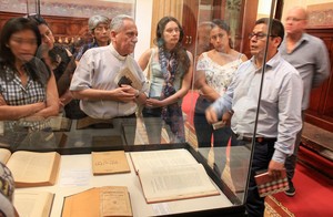 Inauguran la exposición “Lima en la bibliografía peruana” en la Casa Fernandini