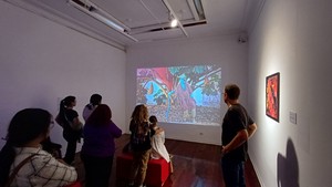 Centro Cultural de España inaugura exposición “Qué hay detrás de la ventana”