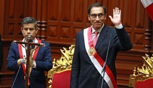 La sumisión de Vizcarra al fujimorismo y su temor a Keiko le pasan factura