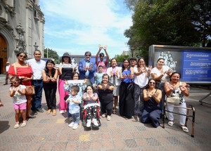 Colectivo Los Pacientes Importan y Municipalidad de Miraflores inauguran exposición “No somos invisibles”