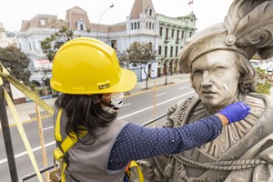 Municipalidad de Lima inicia restauración del monumento a Cristóbal Colón