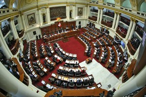 Feminizar la política es hacer lo que hicieron ayer las mujeres congresistas