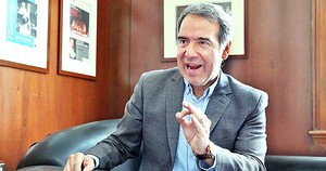 “No hay derecho”, congresista Petrozzi